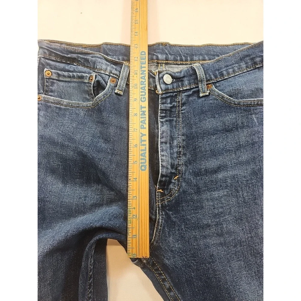 Levis 505 Jeans Mens 36x30 Blue Denim Straight Leg Medium Wash Classic Fit